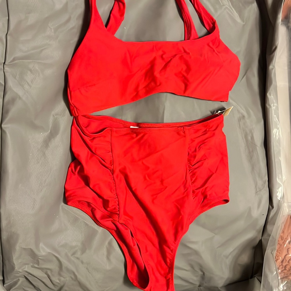 High waisted bikini